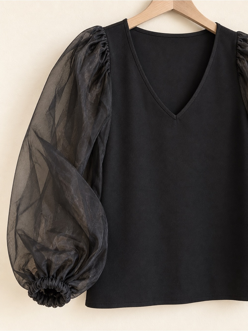 Zara Black Sheer Organza Balloon Sleeve V-Neck Blouse NWT Size Large